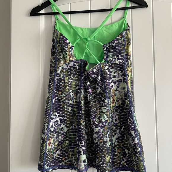 Lululemon Dancing Warrior Tank - Picture 4 of 5